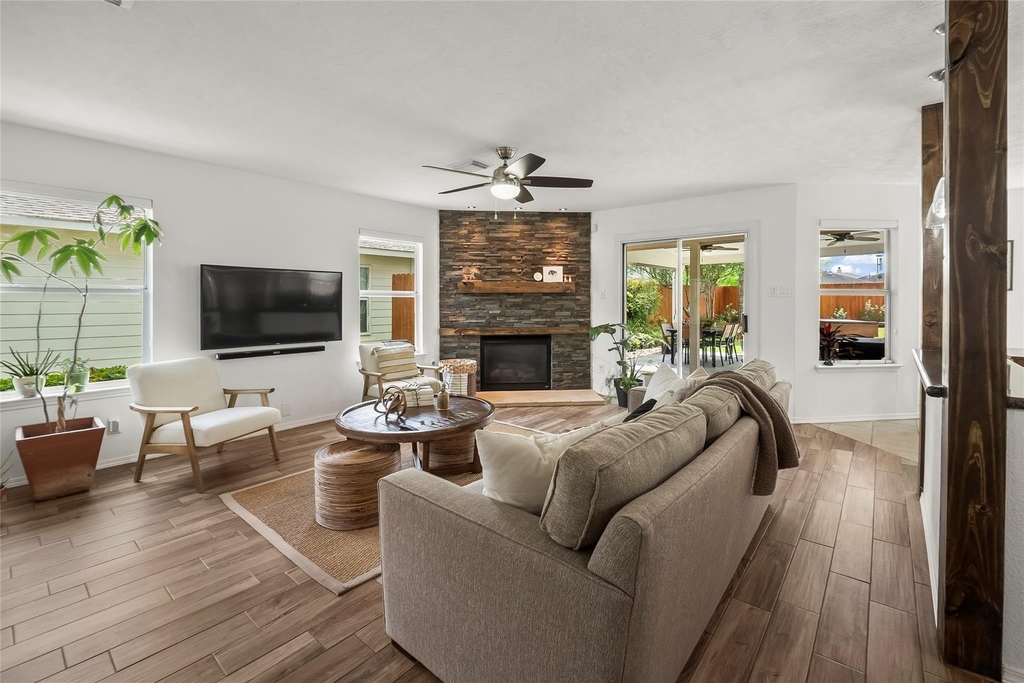 7806 Northfork Hollow Lane - Photo 3