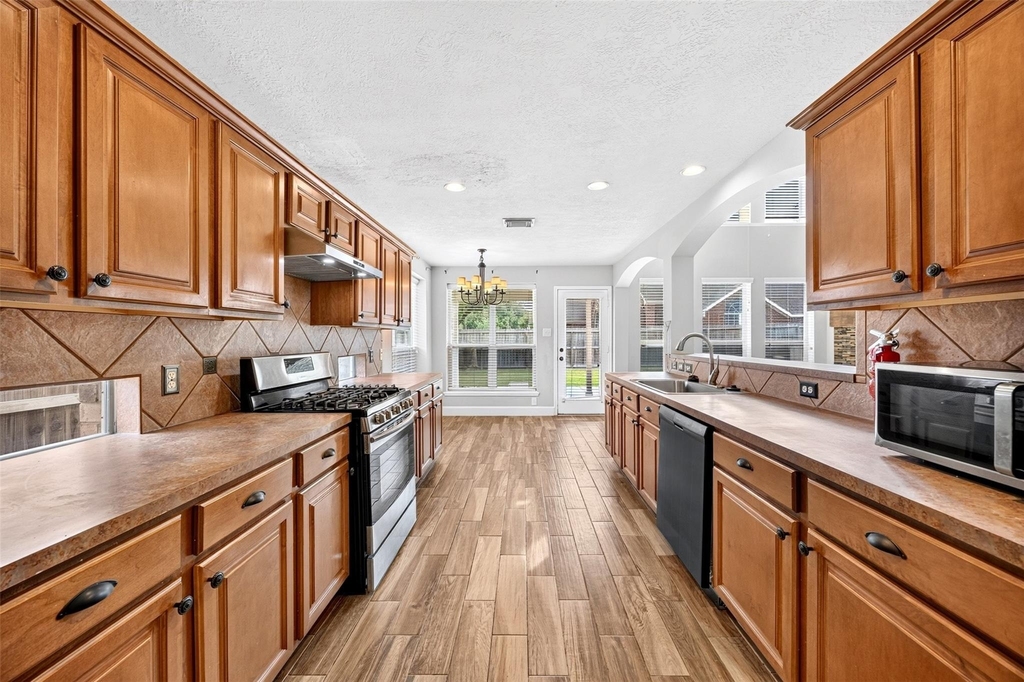 7603 Kenmark Court - Photo 15