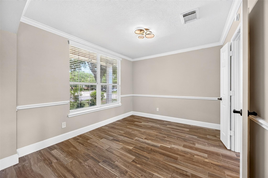 7603 Kenmark Court - Photo 8