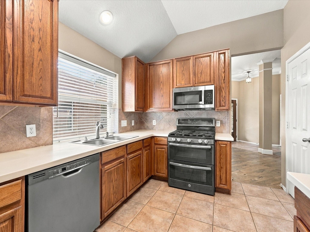30026 Luna Lakes Drive - Photo 17