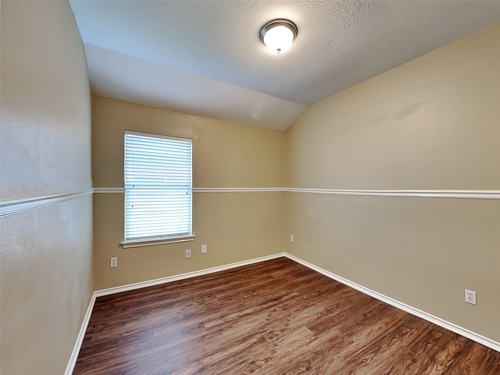 1835 Manor Drive - Photo 17
