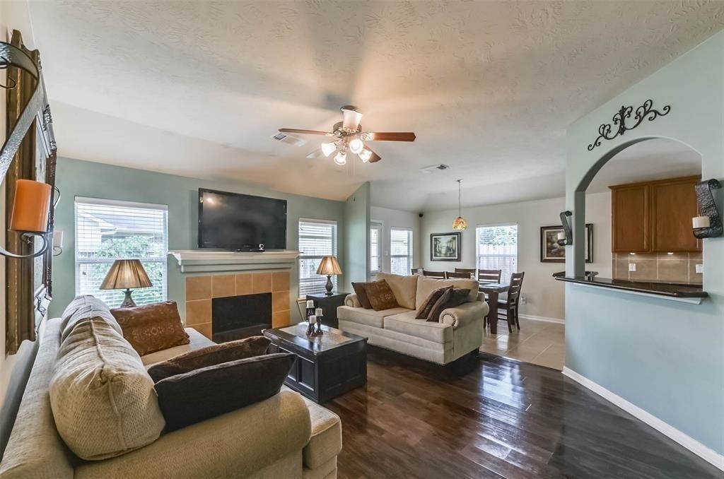 2823 Lakecrest Forest Drive - Photo 3