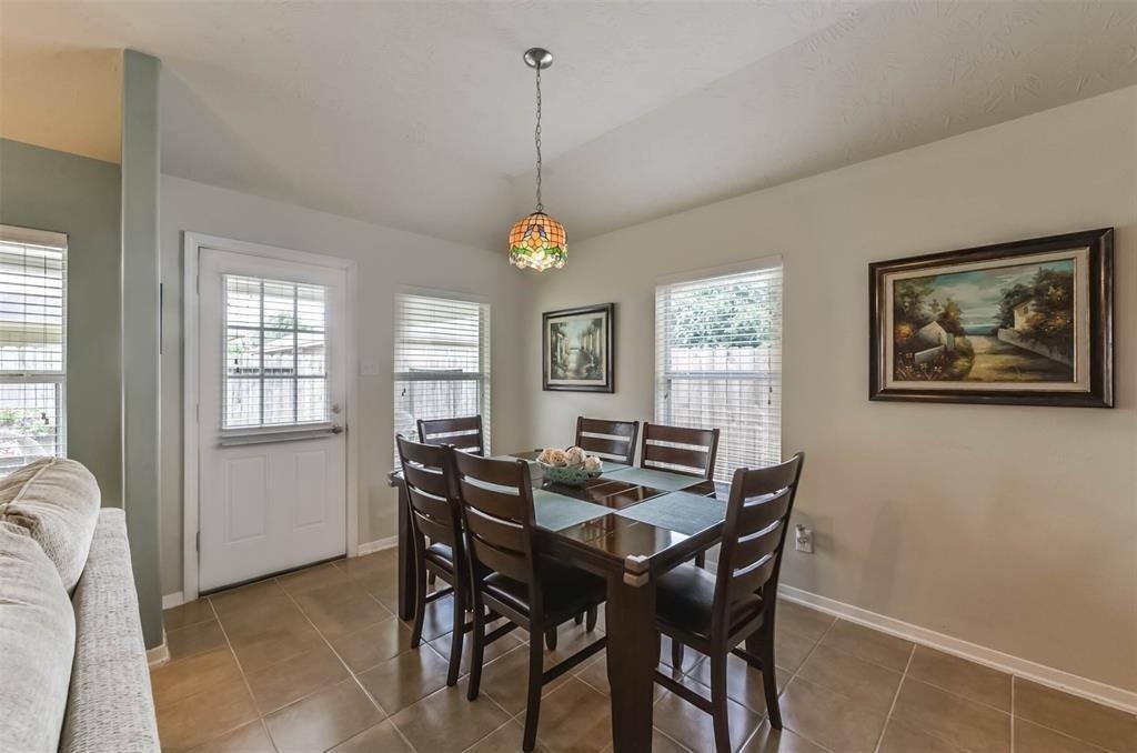 2823 Lakecrest Forest Drive - Photo 6