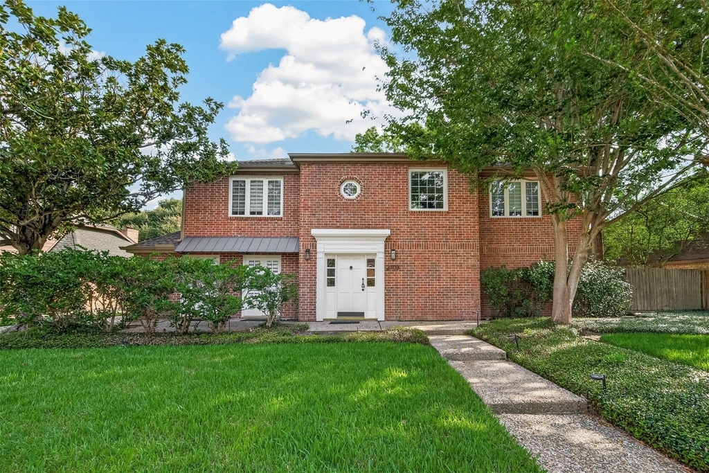 2103 Shadybriar Drive - Photo 1
