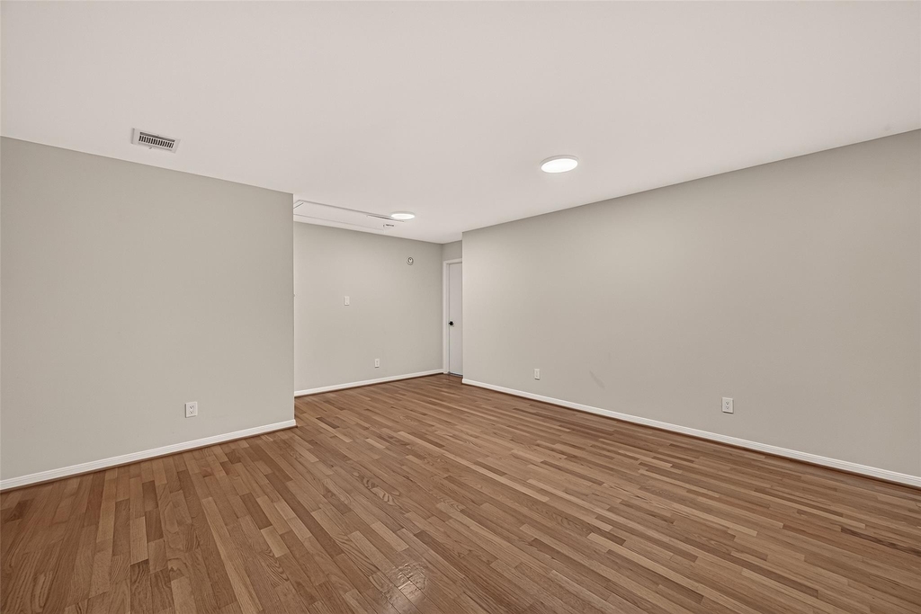 2103 Shadybriar Drive - Photo 32