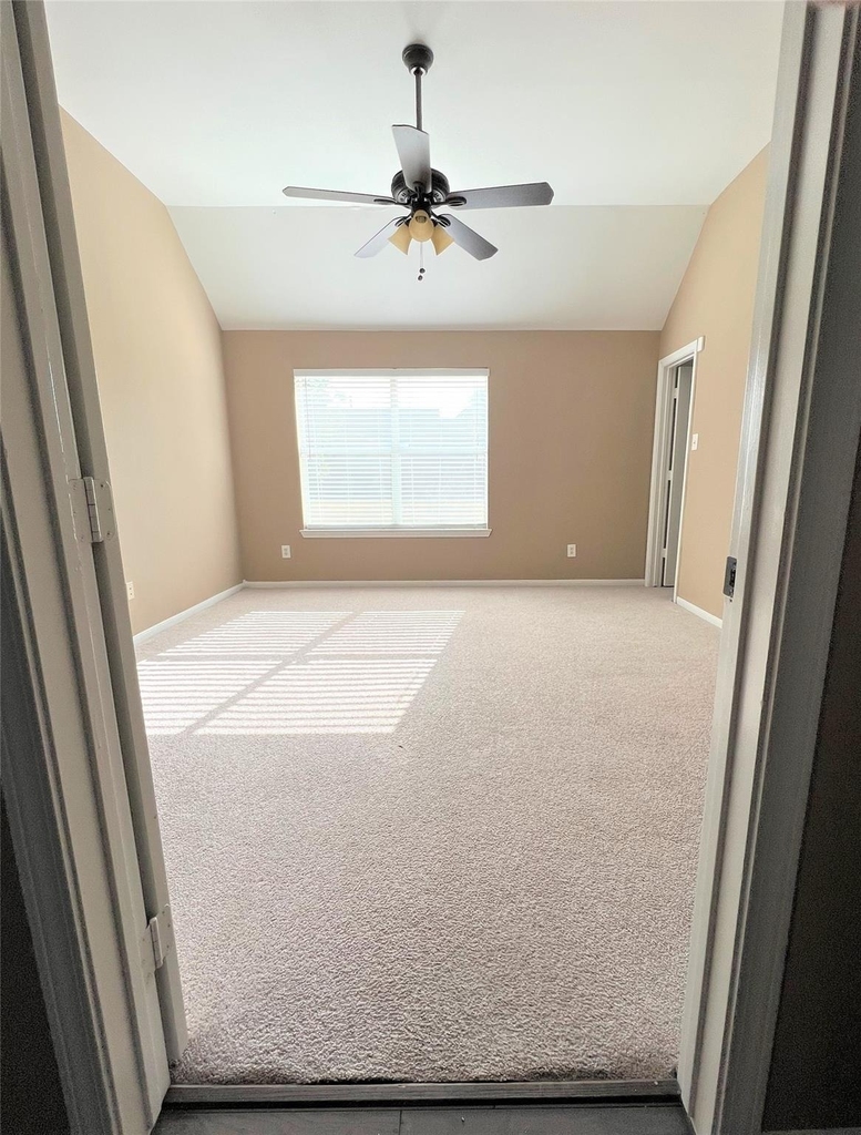 5407 Oak Cove Drive - Photo 14