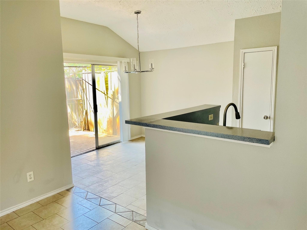 20519 Boxridge Lane - Photo 3