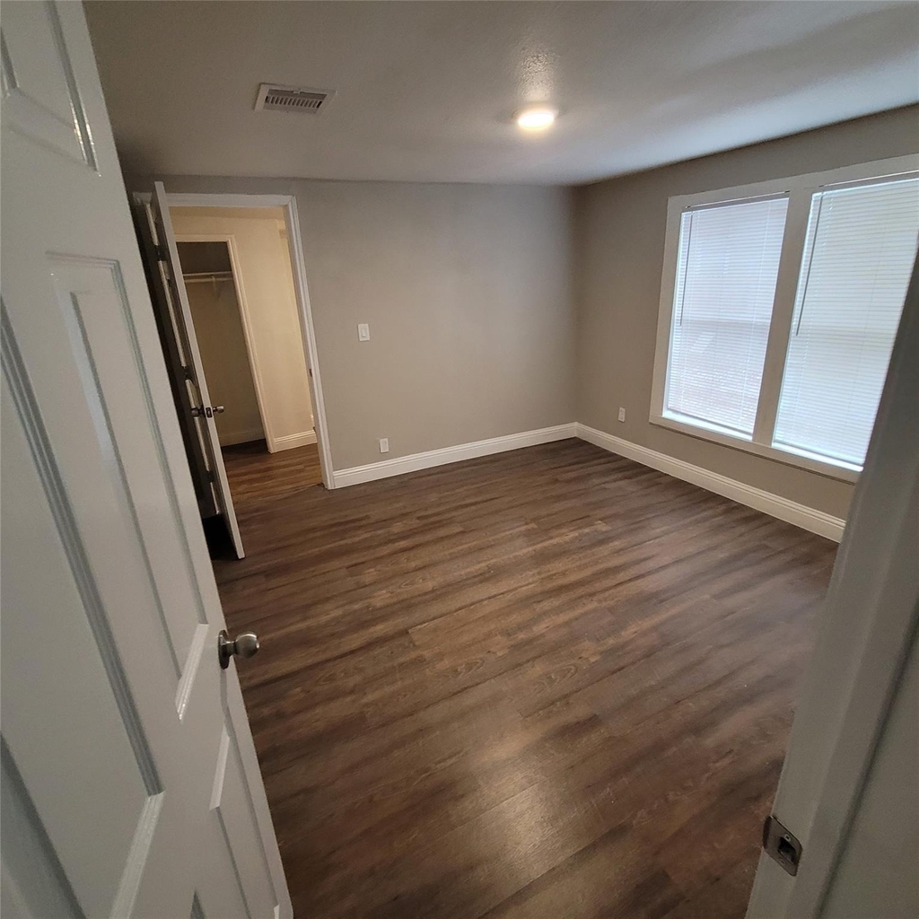 6810 Bleker Street - Photo 16
