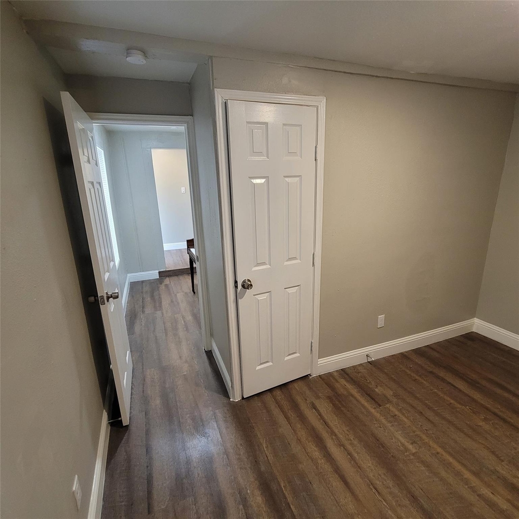 6810 Bleker Street - Photo 2