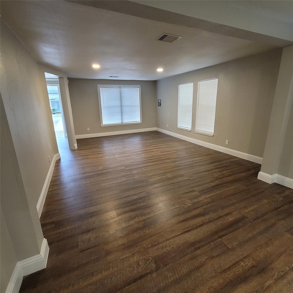 6810 Bleker Street - Photo 25