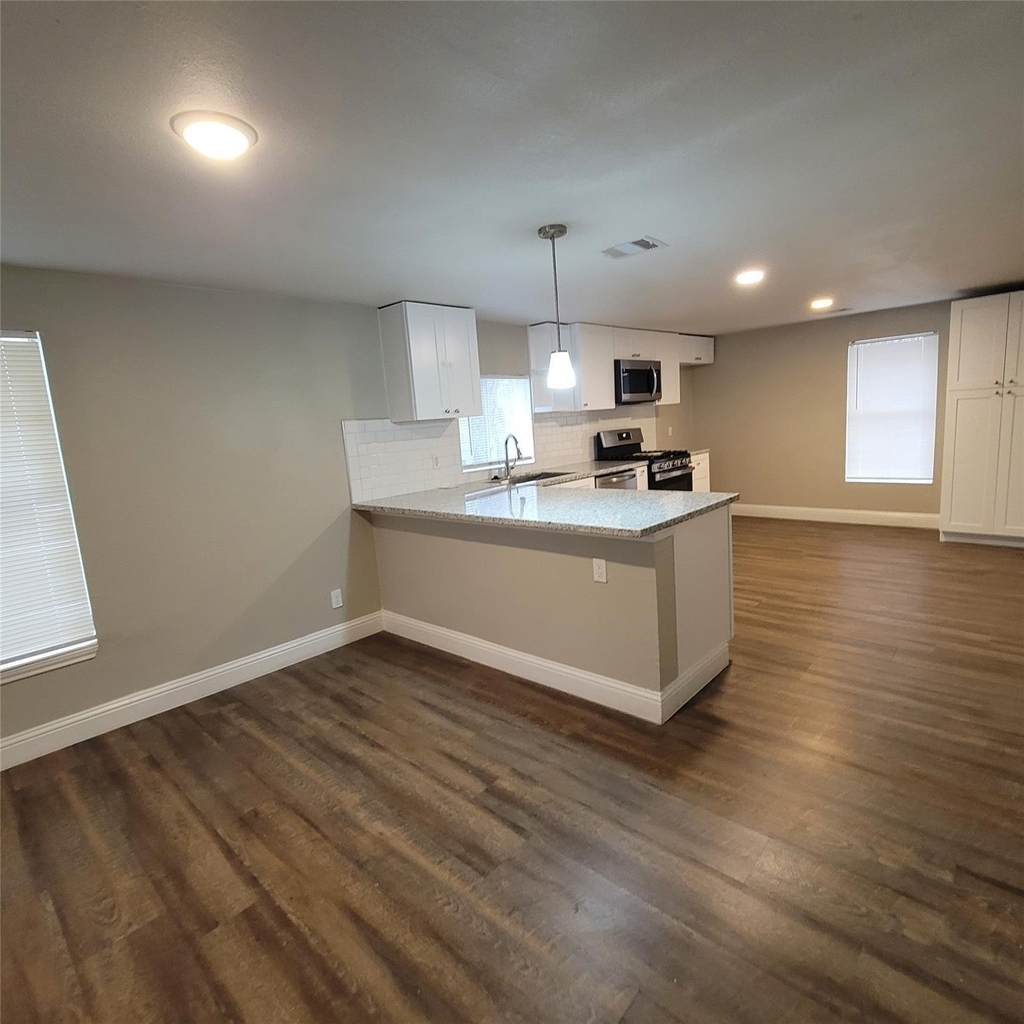 6810 Bleker Street - Photo 26