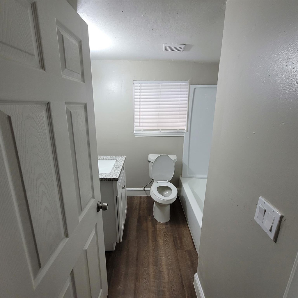 6810 Bleker Street - Photo 12