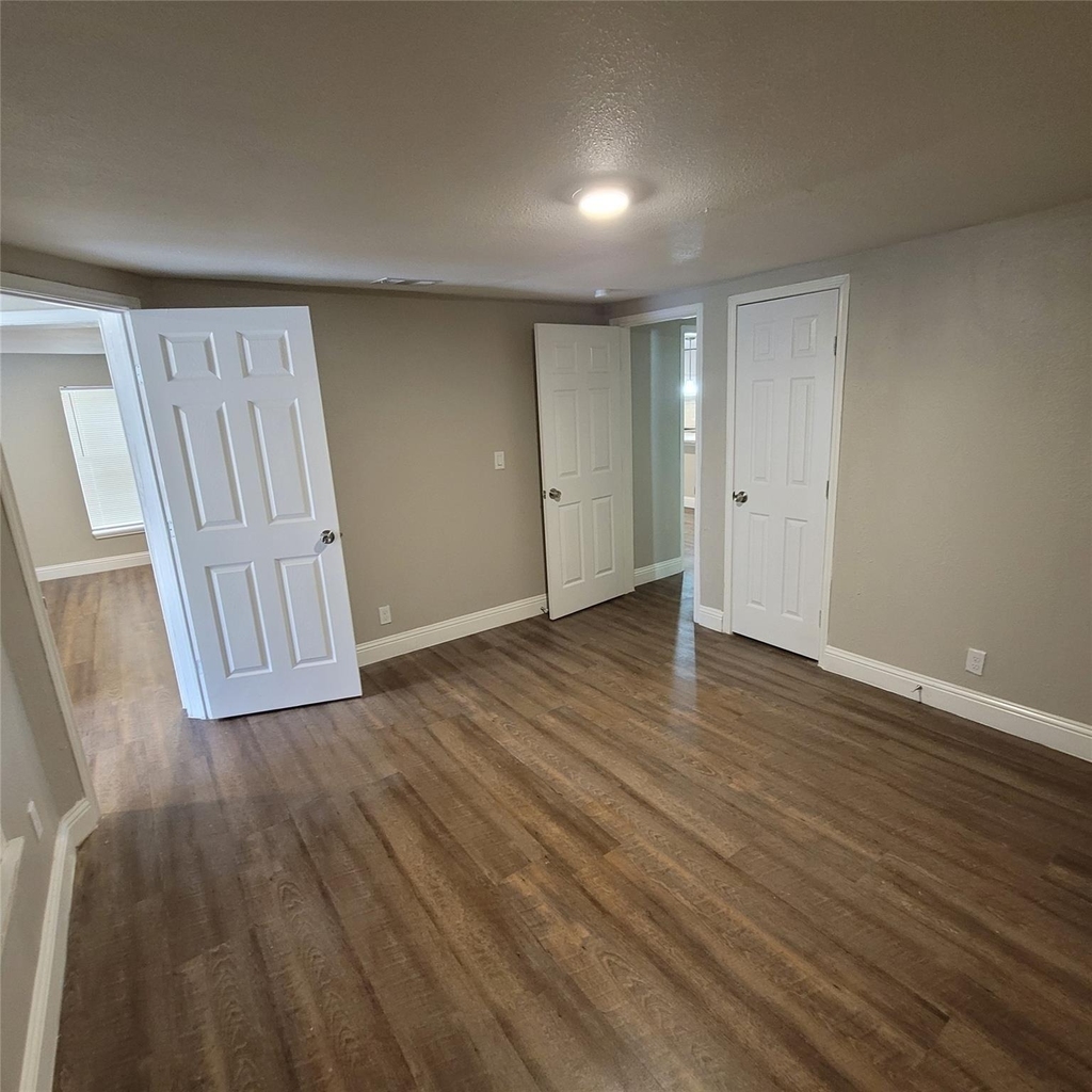 6810 Bleker Street - Photo 6