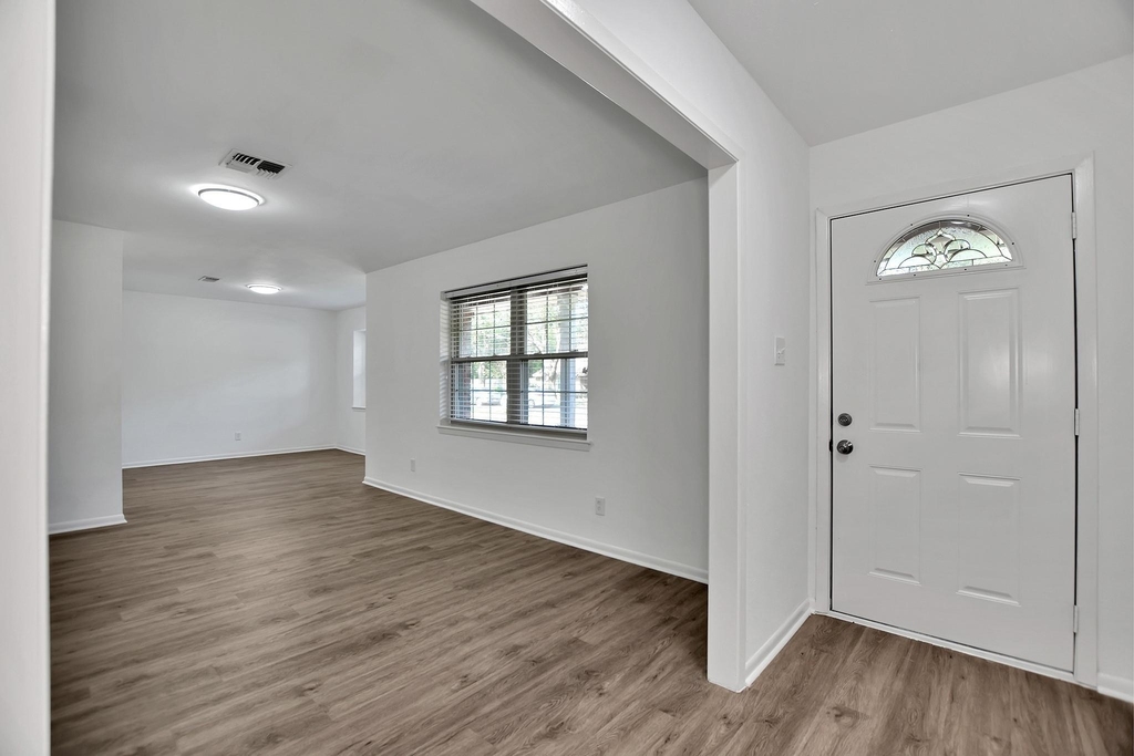 10513 Moorberry Lane - Photo 3