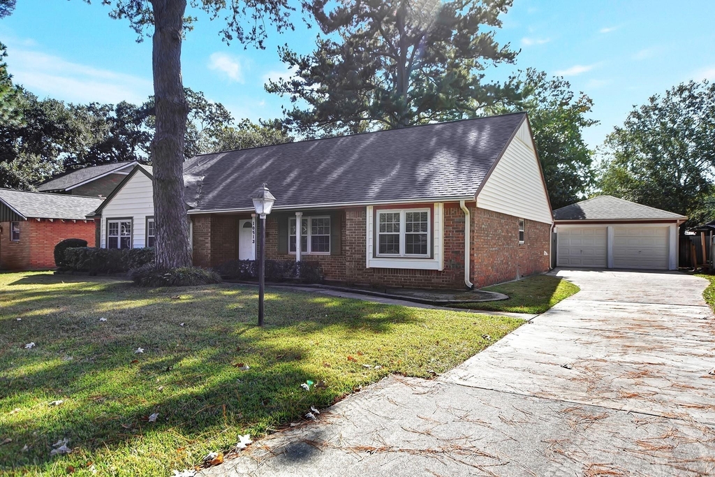 10513 Moorberry Lane - Photo 2