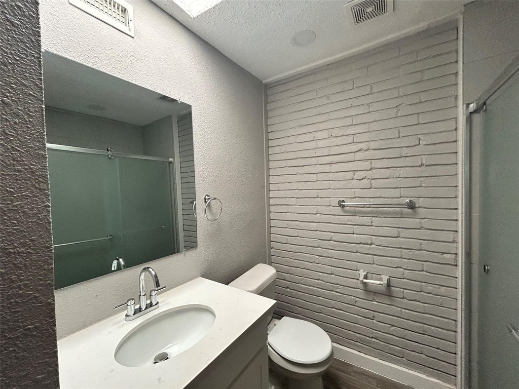 219 Marshall Street - Photo 7