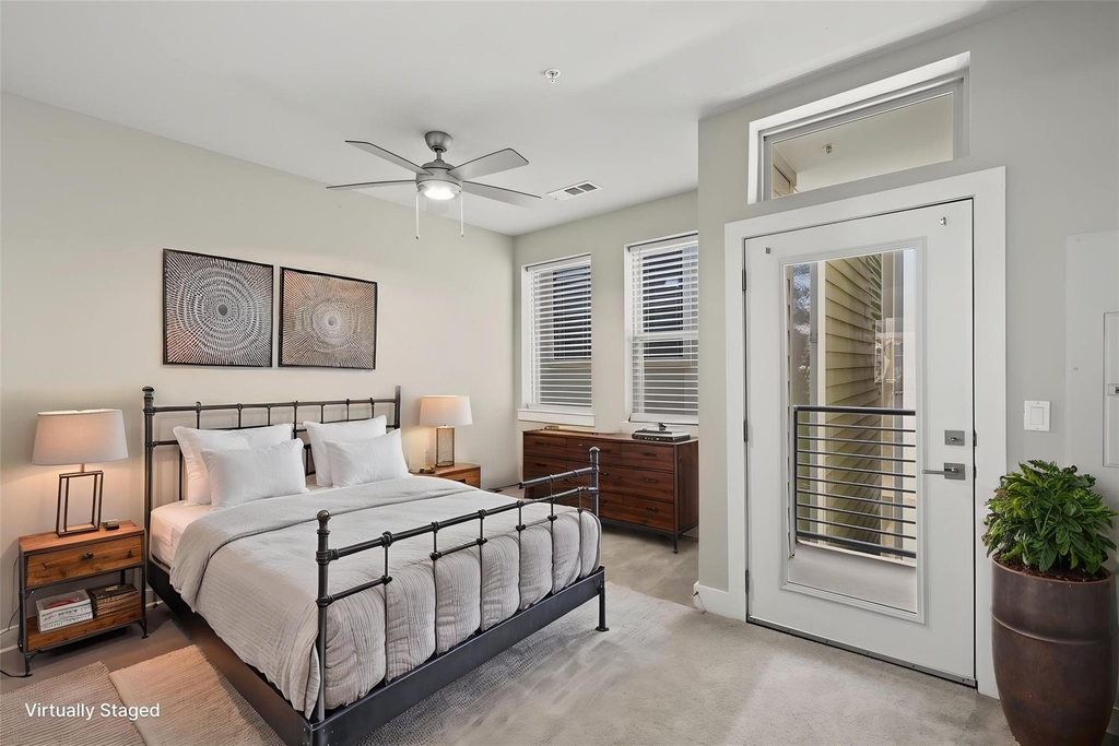 4819 Caroline Street - Photo 1
