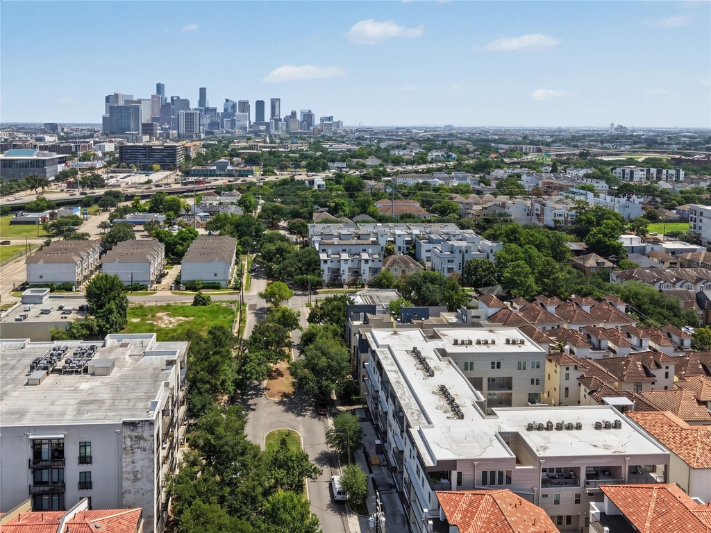 4819 Caroline Street - Photo 19