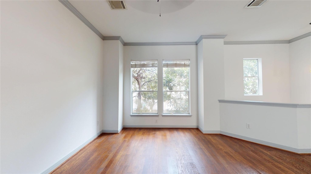 1517 Drew Street - Photo 7