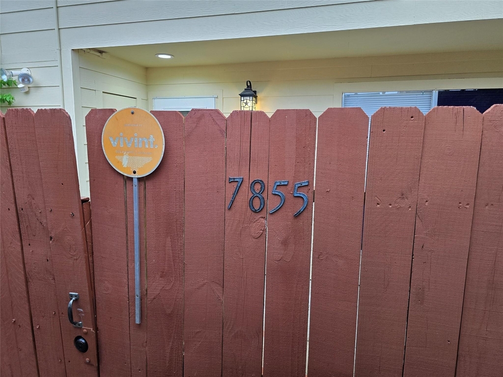 7855 Green Lawn Drive - Photo 37