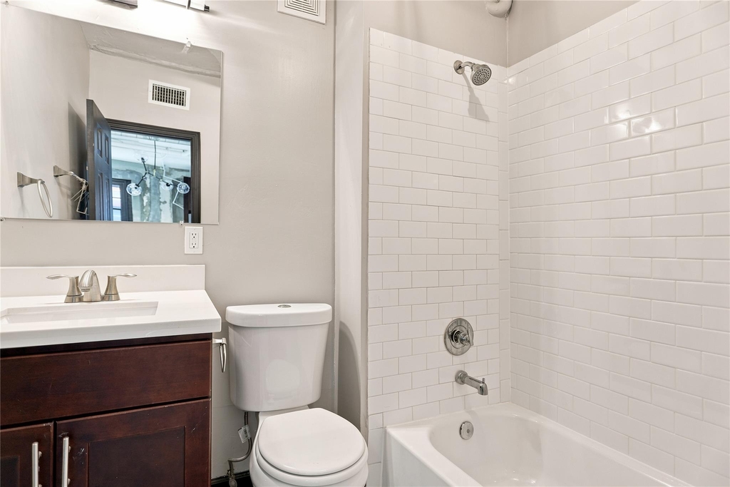 6825 Avenue C - Photo 4
