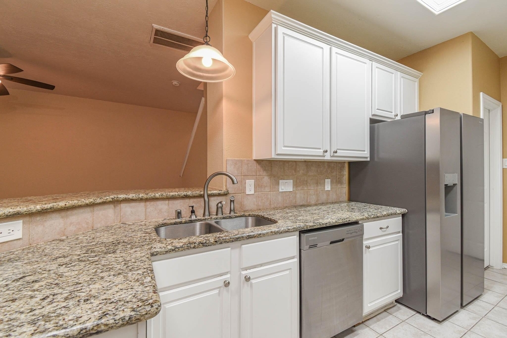213 E Summerhaze Circle - Photo 12