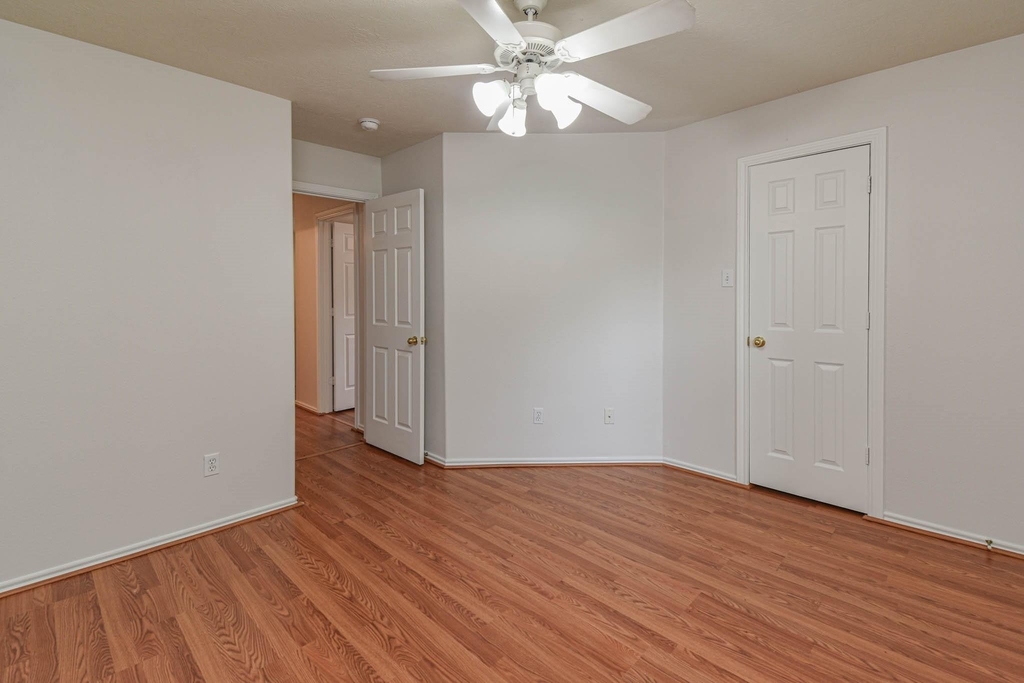 213 E Summerhaze Circle - Photo 26