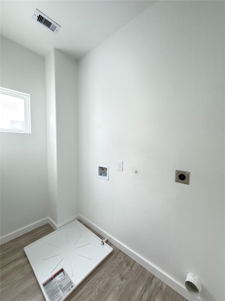 7502 Laura Koppe Road - Photo 17