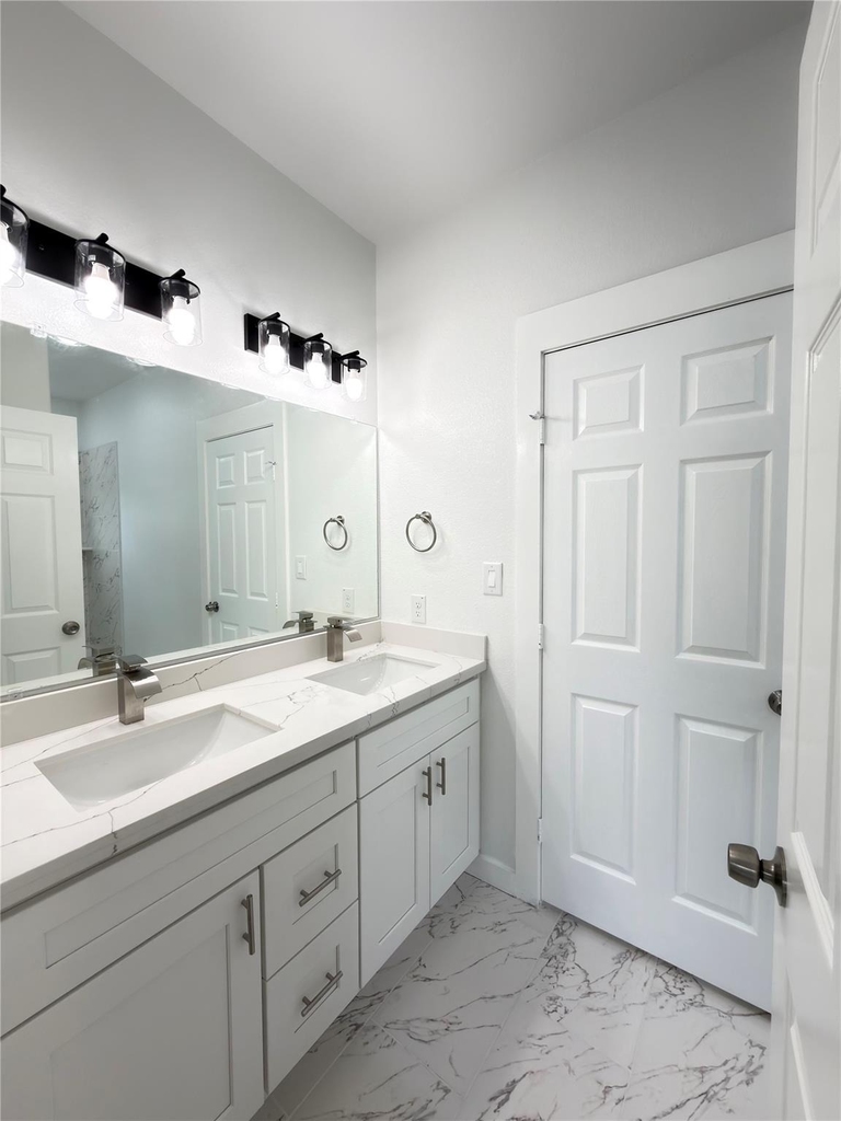 7502 Laura Koppe Road - Photo 13
