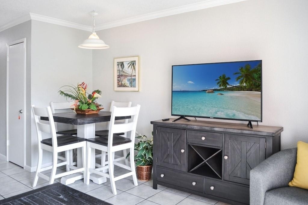 6300 Seawall Boulevard - Photo 5