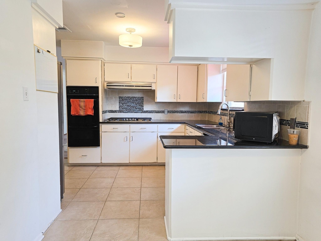 9507 Meadowbriar Lane - Photo 11