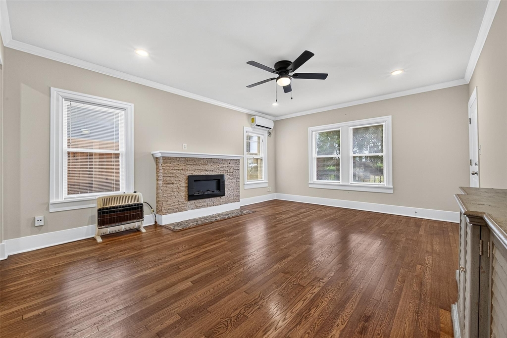 1927 Hawthorne Street - Photo 6