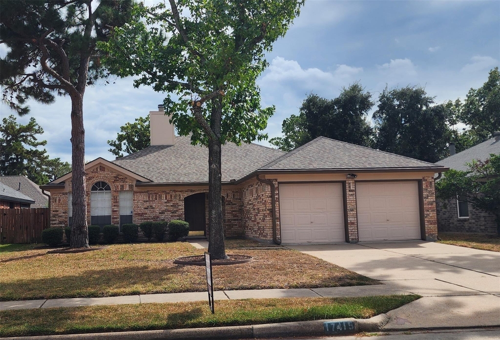 17415 Chamberlain Drive - Photo 0