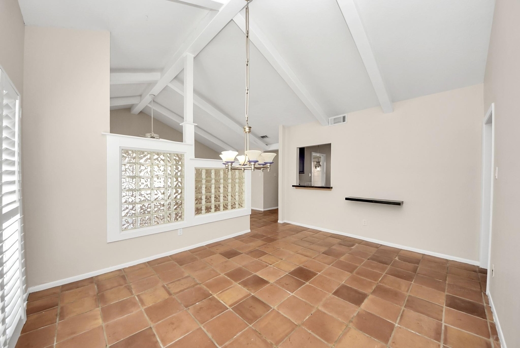 2210 Linea Del Pino Street - Photo 9