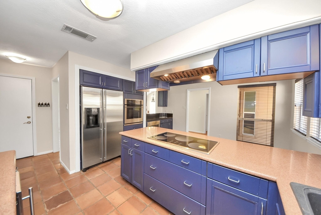 2210 Linea Del Pino Street - Photo 16