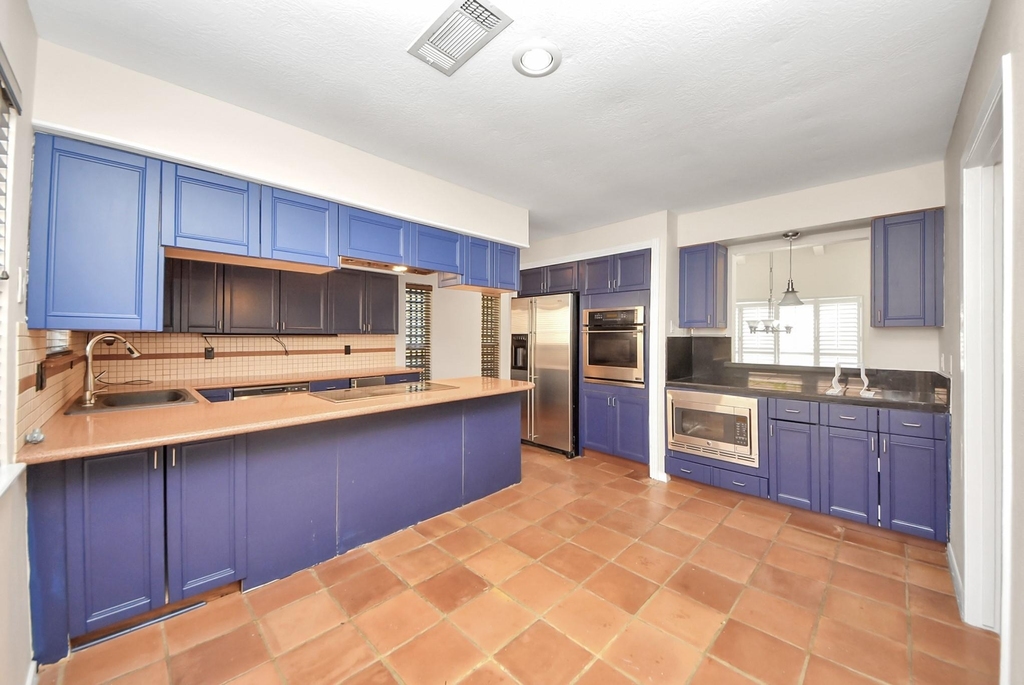 2210 Linea Del Pino Street - Photo 20