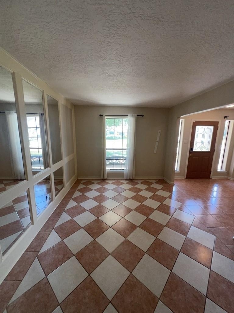 18507 Sweetmeadow Drive - Photo 3