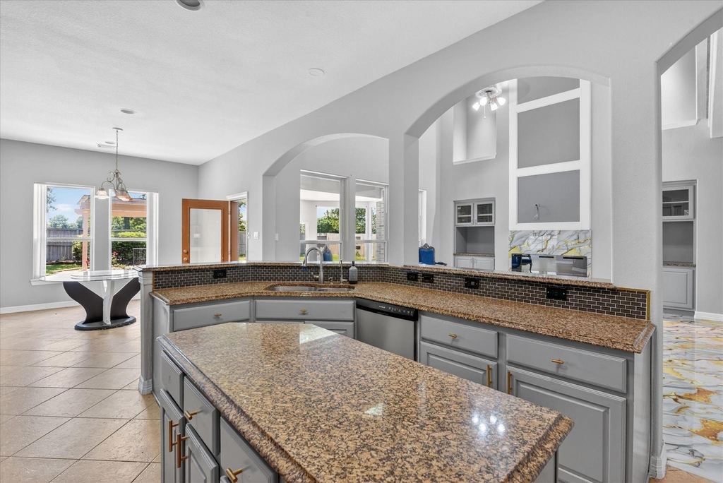 11127 Salento Court - Photo 13