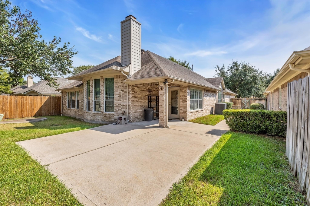 1131 Sienna Hill Drive - Photo 11