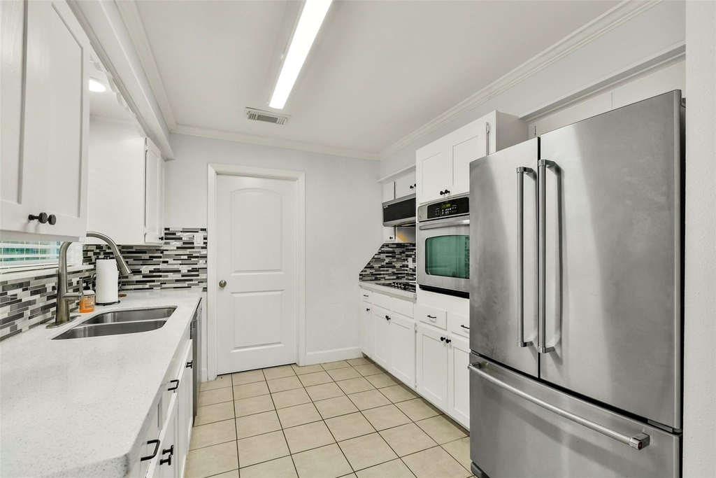 6923 Triola Lane - Photo 5