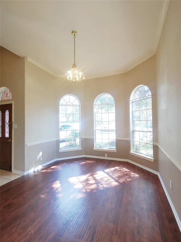 802 Portsmouth Drive - Photo 6