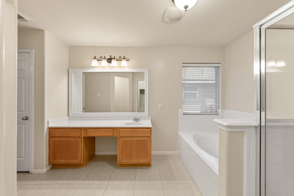 2734 Sage Bluff Avenue - Photo 20
