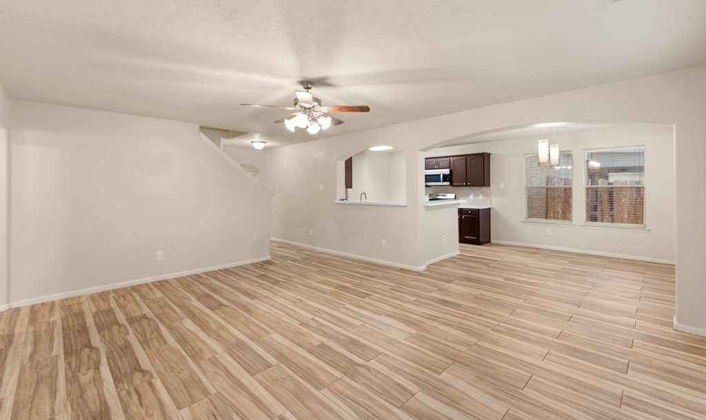2734 Sage Bluff Avenue - Photo 6