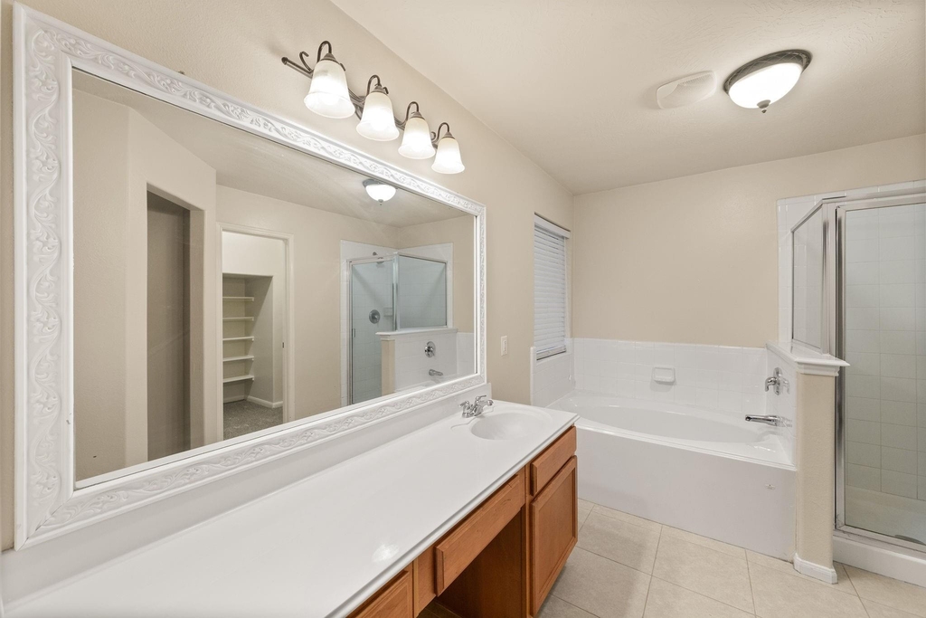 2734 Sage Bluff Avenue - Photo 18