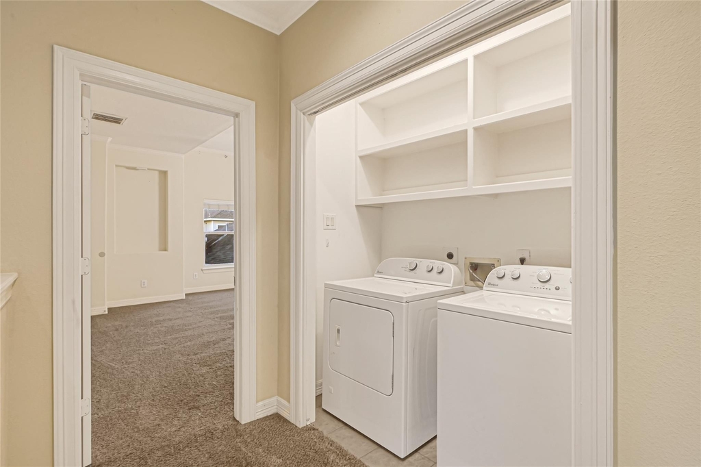 1402 Thompson Street - Photo 17