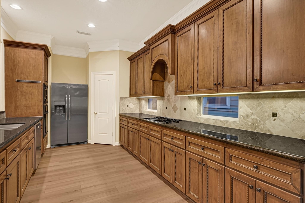 1402 Thompson Street - Photo 13