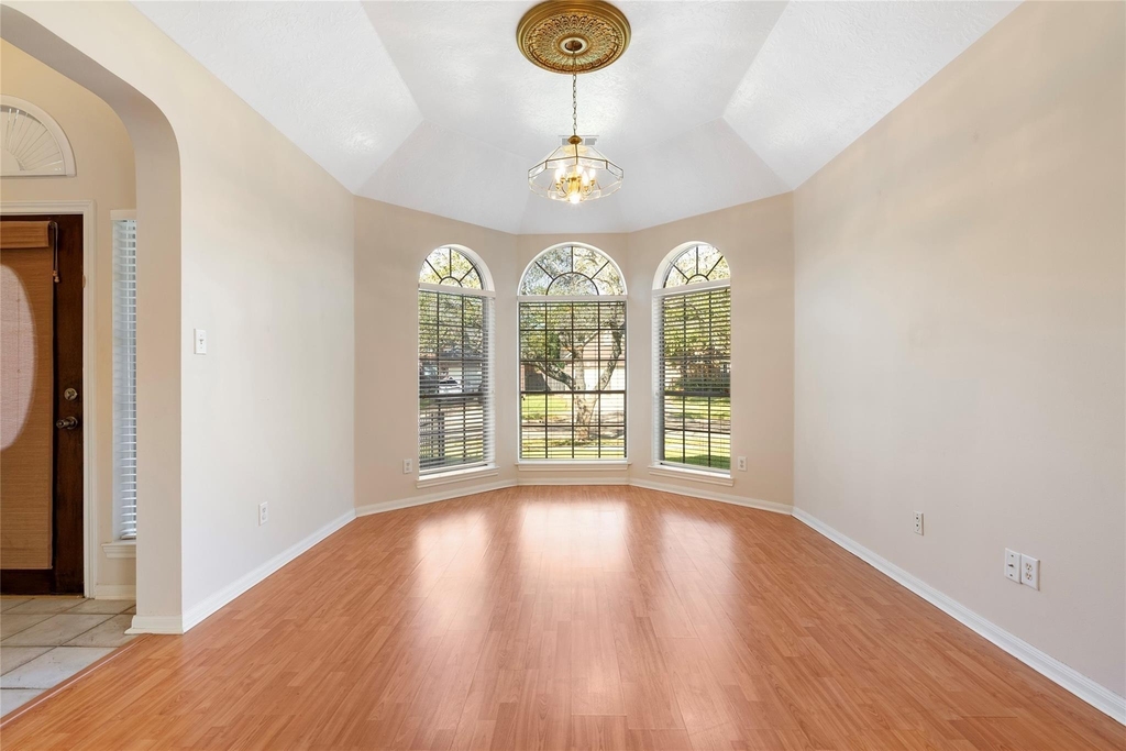 807 Presley Way - Photo 9