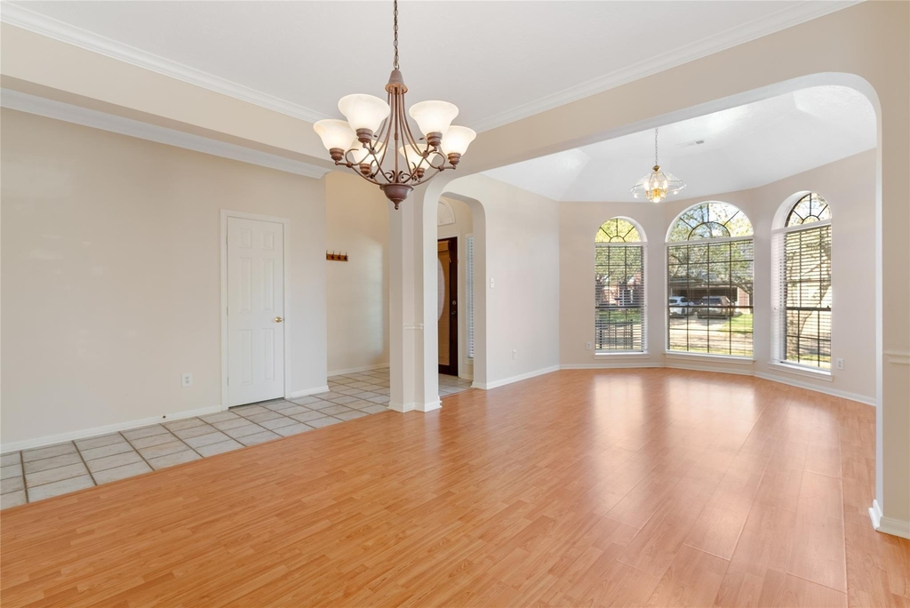 807 Presley Way - Photo 2