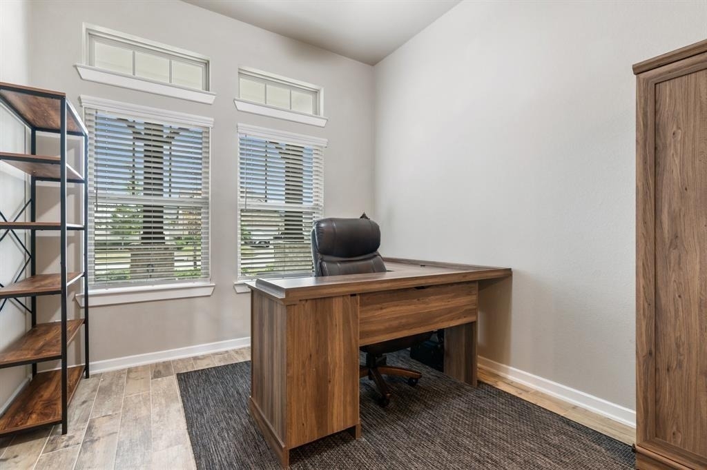 17008 Ash Leaf Way - Photo 4