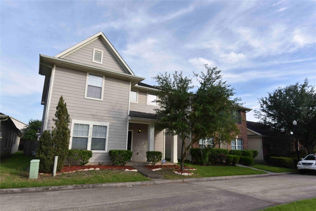 11912 Prior Park Drive - Photo 0